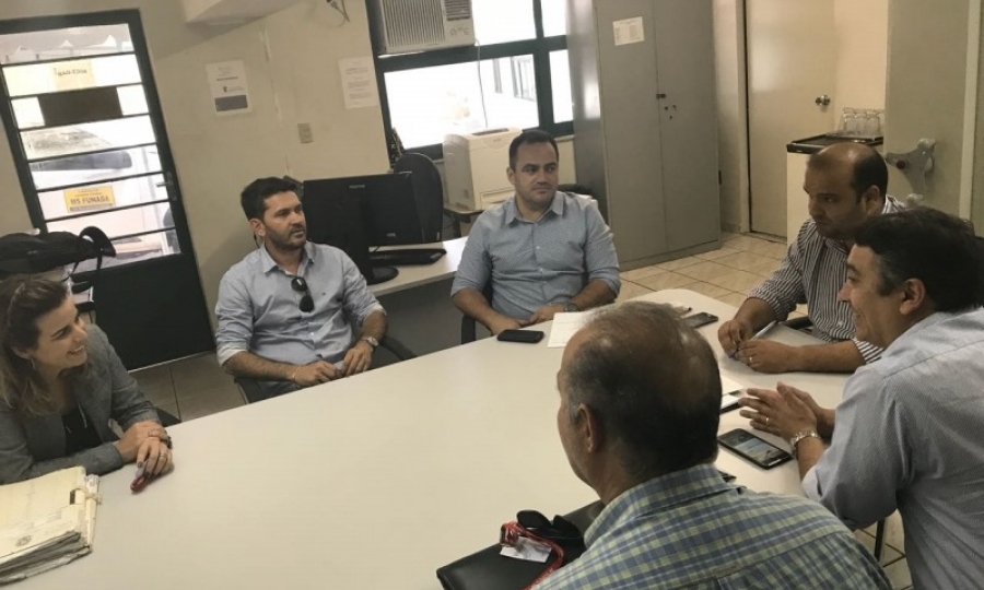 Prefeito Abdo e vereadores  asseguram po�os artesianos ainda em 2017