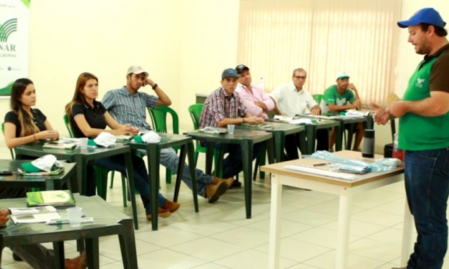 Secretaria de Agricultura e Meio Ambiente promove curso de Insemina��o Artificial em Bovinos