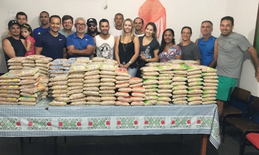 Mais de 700 kg de alimentos arrecadados na Corrida do Vale ser�o destinados a institui��es de Jaciara