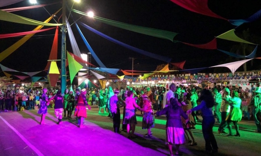 Festa que � tradi��o em Jaciara recebeu mais de 6 mil pessoas em dois dias de evento