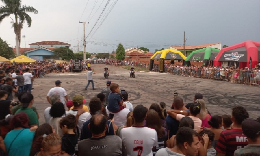 Freestyle da  temporada de esportes radicais anima p�blico na Coroados