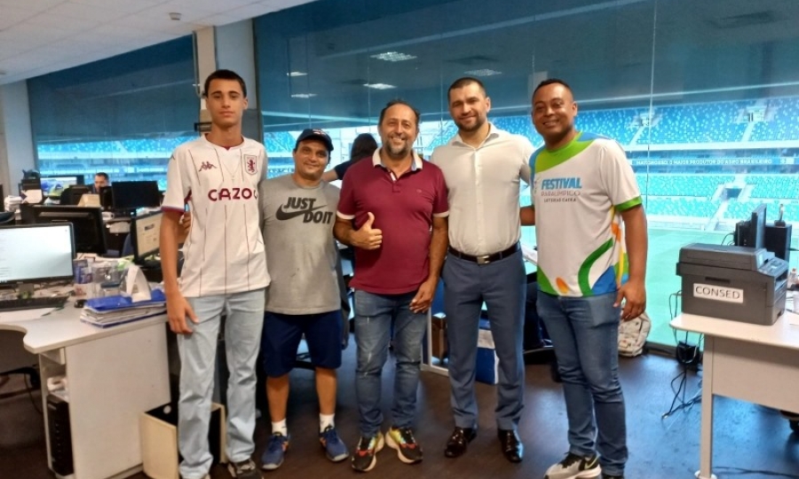 Atleta jaciarense recebe medalha de m�rito esportivo